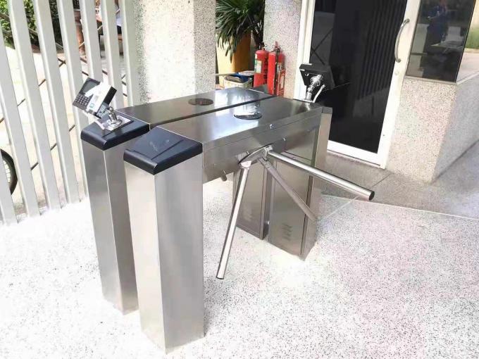Cổng xoay 3 càng D142 - Giải pháp phân làn thông minh cho lối đi hiện đại 3 Semi-Automatic Tripod Turnstile Gate RFID Compatible E142 The Ultimate Access Solution 1