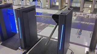 LA1218 Showcase Watch: High Security Gym Access Control Vertical Tripod Turnstile